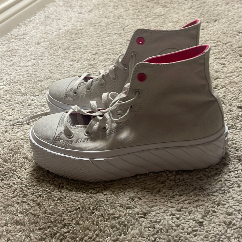Platform Converse